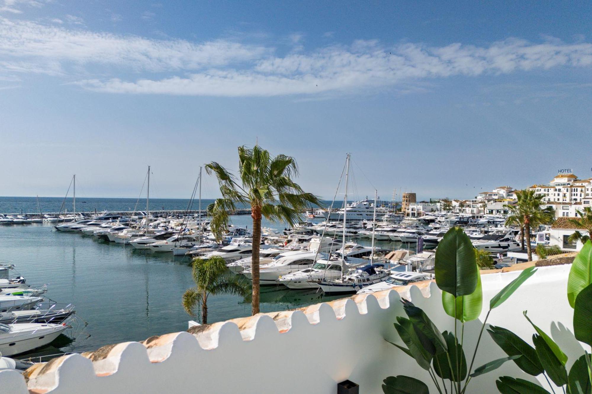 Апартаменти 243-Fully Renovated-Puerto Banus Marbella Front Line Penthouse Екстер'єр фото